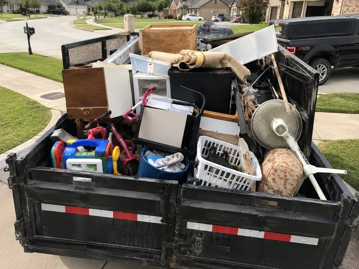 Full trailer junk removal